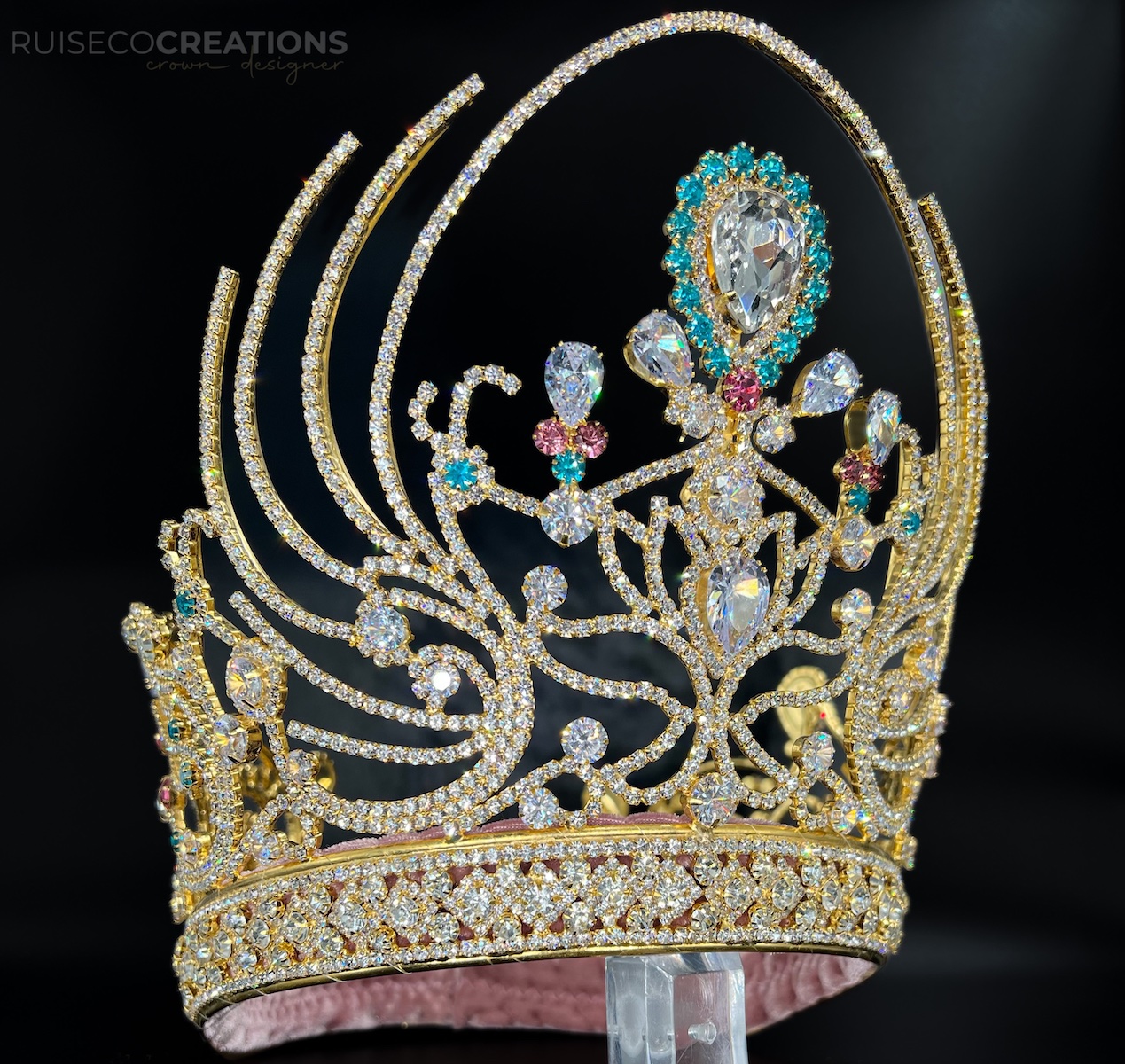 The new version of the Empowered Queen Crown